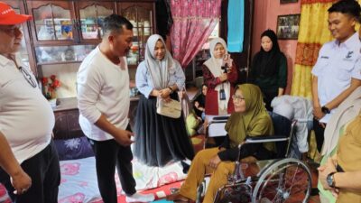 Hadirkan Senyum Di Tengah Duka, Bupati Monadi Kunjungi Kediaman Dahlia Tkw Yang Diduga Disiksa Majikan Di Malaysia