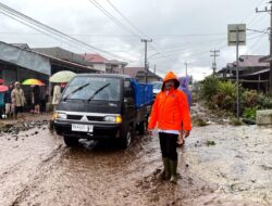 Bupati Monadi Sigap Hadapi Banjir di Desa Tangkil, Pastikan Penanganan Cepat